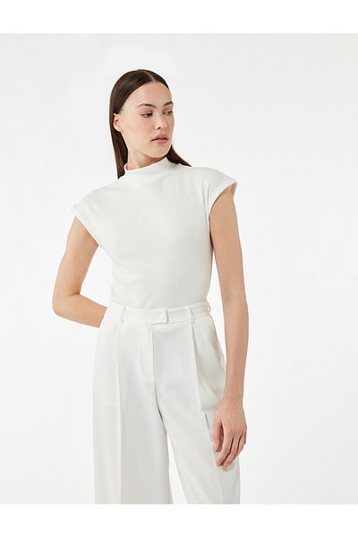 Koton Sleeveless Cotton Stand Collar T-Shirt