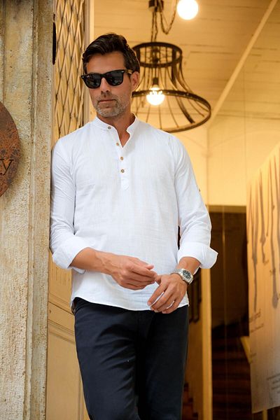 Fitmens Slim Fit Long Sleeve Prevailing Neck Half Placket Gift Boxed Men's Shirt Fs- 003687   - White