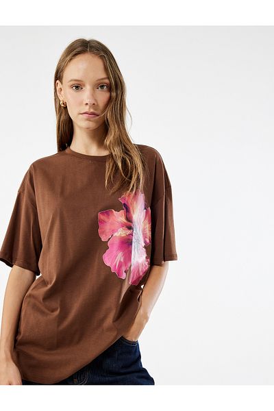 Koton Short Sleeve Crew Neck Comfortable Fit Cotton Hibiscus Printed T-Shirt