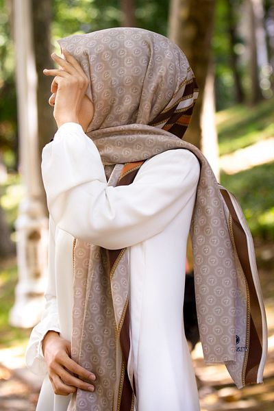 Vissona Fresh Silk Beige Brown Women's Shawl