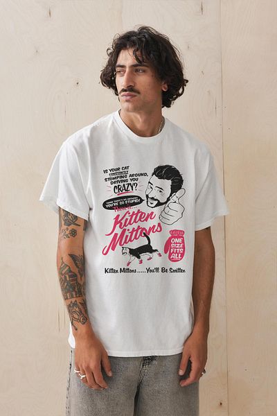 Tee&more. Unisex Oversize It's Always Sunny in Philadelphia Kitten Mittons Printed Premium T-Shirt