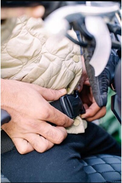 Volta APX5 Motosiklet Çocuk Koltuğu, Emniyet Kemerli, Siyah Deri, Kollu, 2-8 Yaş Arası, Hediyeli