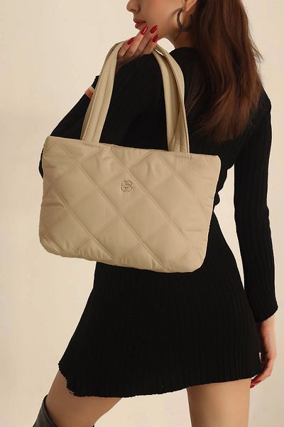 MILANOFOX Beige Quilted Women's Parachute Fabric Zippered Shoulder Bag – Lined, Lightweight, Sports