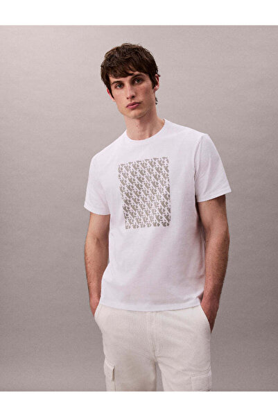 Calvin Klein Erkek Regular Fit Yuvarlak Yakalı CK Monogram Logolu %100 Pamukl...