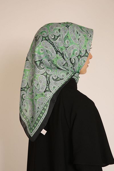 BERCHEM SCARF Etamin Patterned Scarf |   Classic and Elegant Design