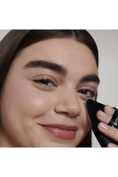SEPHORA COLLECTION Powder Puff Black – Soft, Reusable Puff for Seamless Powder Application