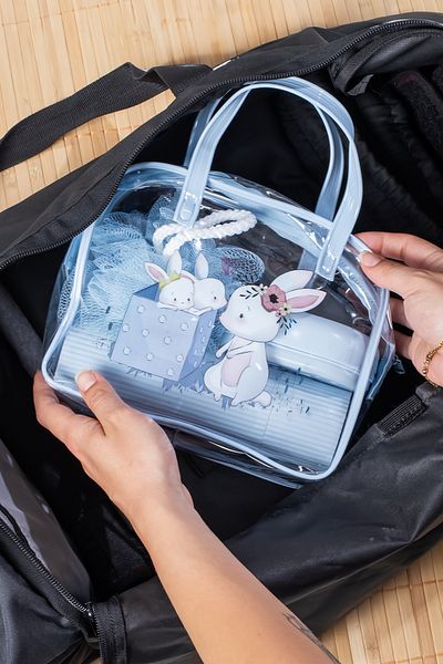 Porsima 3144 Комплект за пътуване с фигурка на заек - кутия за четка за зъби, люфа за баня, кутия за сапун, чанта за пътуване, син