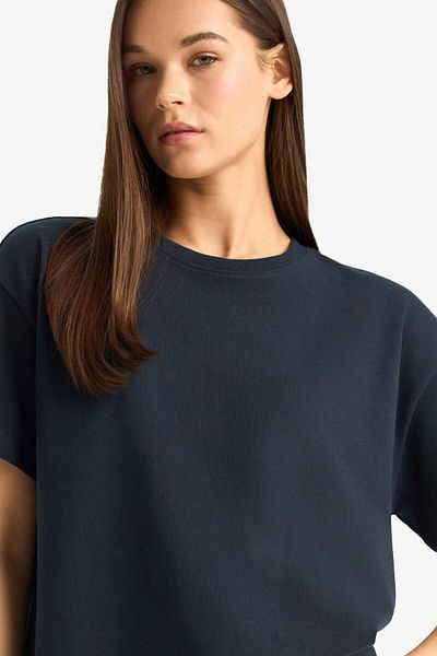 DeFacto Oversize Wide Fit Crew Neck Basic Plain Short Sleeve T-Shirt E4935Ax25Au
