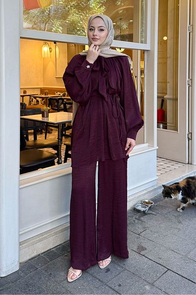 Ovn. Flush Collar Tie Suit - Claret Red