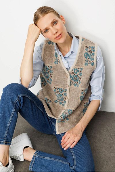 Desen Triko Women's Pıtırcık Floral Patchwork Felt Wool Vest Beige_M.Green