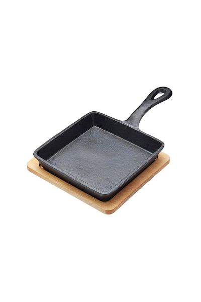 Blackstone Cast Iron Mini Square Skillet with Wooden Sizzler Plate, 13cm - Perfect for Sizzling and Grilling