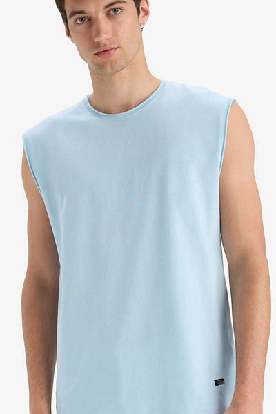 DeFacto New Season 100% Cotton Boxy Fit Crew Neck Basic Plain Undershirt