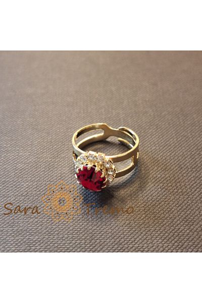 saratremo Inel Regina Inimilor – model floare cu cristal rosu, reglabil, placat cu aur 18K