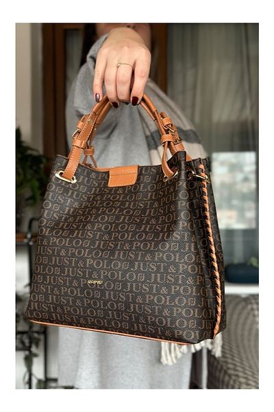 lucky horse Medium Size cm Women's Shoulder Bag with Cross Strap Suitable for Daily Use