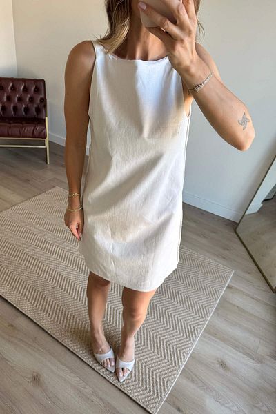 Sue Store Rochie albă din in, căptușită fără spate