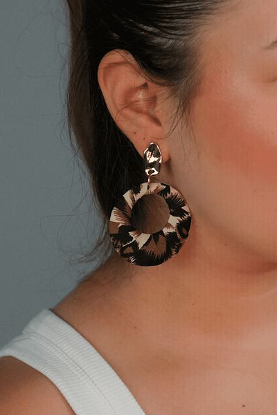 Sumen Butik Leopard Pattern Dangle Earrings