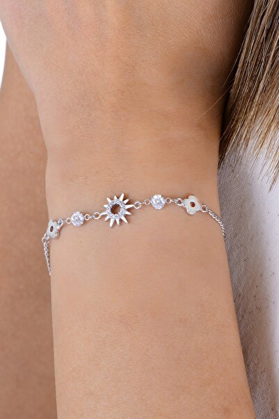 Söğütlü Silver Gümüş rodyumlu, zirkon taşlı, yonca detaylı güneş bileklik SGT...