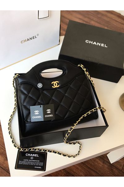 chch High quality shoulder bag