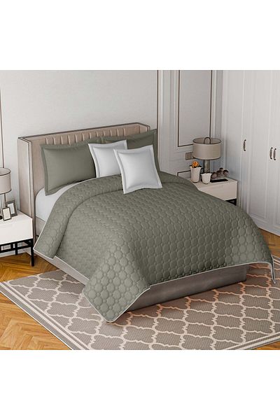 smart home A compressed summer double bed sheet to give beauty and elegance to your bedroom