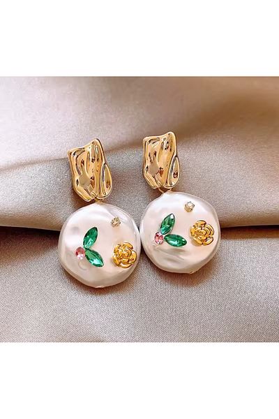 AychaAksesuar Pendant Earrings with Green Gold Embroidery on Steel White