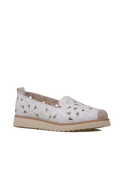 Trend Adımlar White Straw Toe Women's Perforated Summer Ballerinas