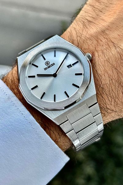 Homies Men's Wristwatch Limited Edition Complete Stainless Steel Calendar Gift Box Bracelet Gift