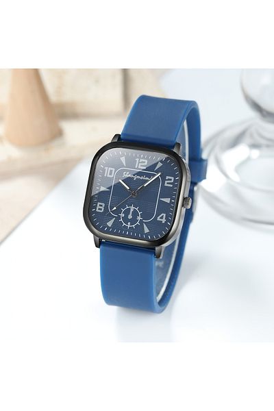 Game Quartz Watch Casual Style Stylish Design for Women