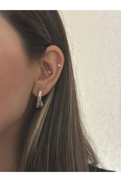 MyladyAccessoriess Single Stone and Double Color Detail Hoop Earrings