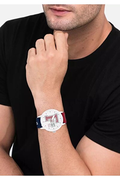 Fila Adult Unisex Analog Watch, Red/Blue 38-326-204, 43 mm