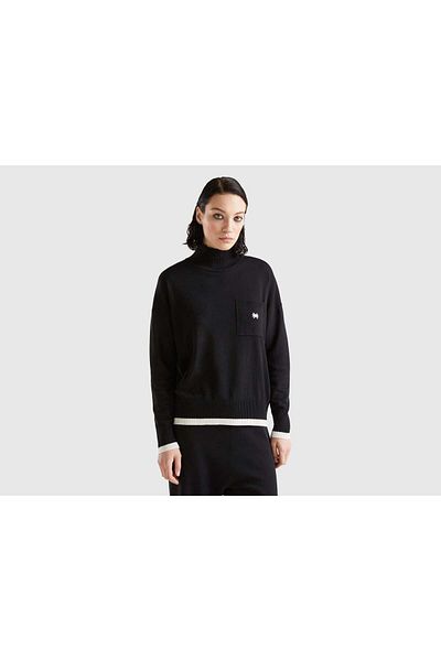 United Colors of Benetton Women's High-Neck Sweater with Printed Pocket