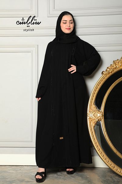 Stylish Black Gulf abaya with delicate embroidery