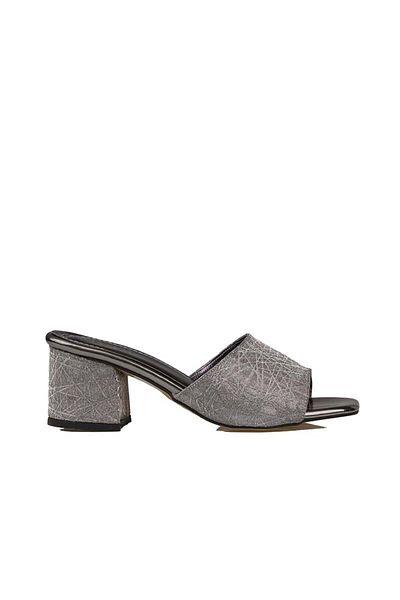 Trend Adımlar Γυναικείες κλασικές παντόφλες Platinum Satin Shiny Striped