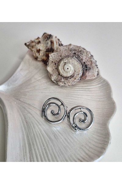 Ivory Pearl Spiraled Earrings