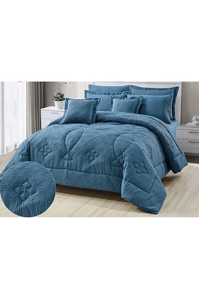 Red Rose A double bedspread with an embroidered design to provide comfort during the summer days and add elegance to your room.