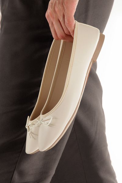 Ayakkabı Podyumum ''Ni̇l'' Skin Skin Round Toe Mustache Bow Flat Heeled Orthopedic Closed Ballerinas New Season
