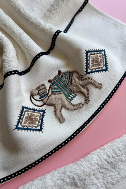 Narma Home Africa Eleph & Camel |   Set of 2 Embroidered Hand Towels – 100% Cotton, Stylish, Ethnic Design Towels (50X90 cm)