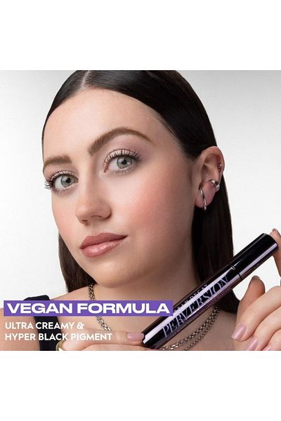 Urban Decay ماسكارا بيرفيجن لتكثيف الرموش - 12 مل، أسود فائق السواد، لإطالة الرموش وتجعيدها، تركيبة نباتية