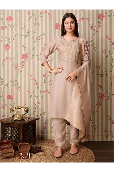 DW By Styli Embroidered Straight Kurta with Trouser and Dupatta Set