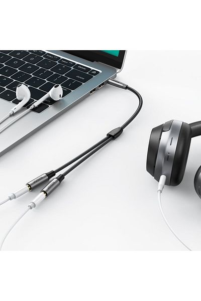 Ugreen Rozdzielacz na 2x przewód kabel AUX 3.5mm mini jack 0.2m czarny