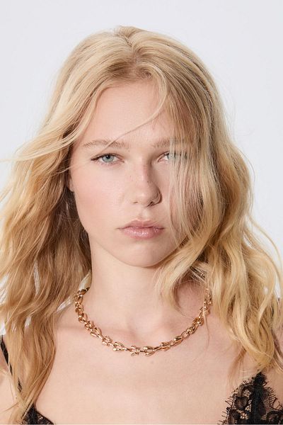 Stradivarius Set of 2 voluminous charm necklaces