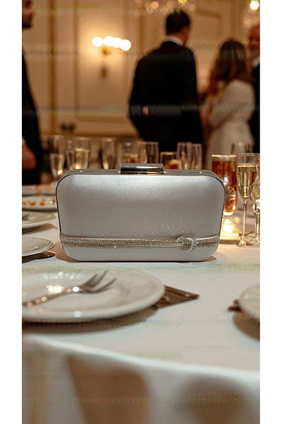 Butik Beyabags Satin Silver Evening Dress Bag