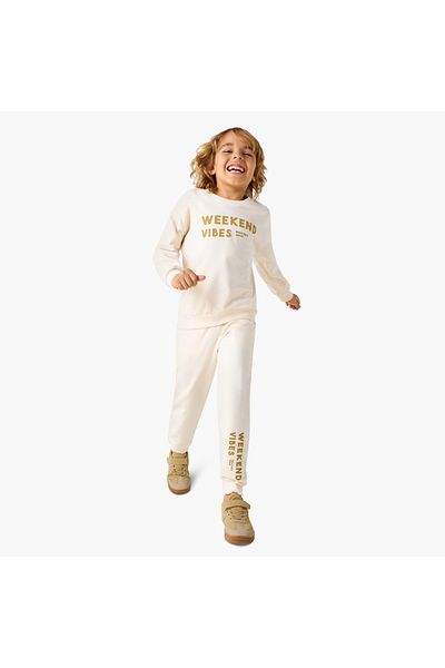 Juniors Printed T-shirt and Joggers Set