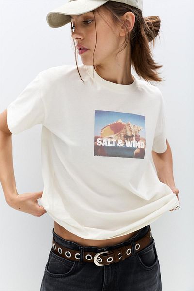 Pull & Bear Seashell photo T-shirt