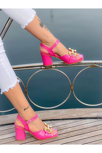 BERFONA Arya Fuchia Patent Leather Stone 7 cm Heel Sandals