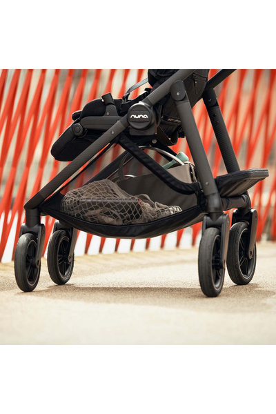 Nuna - Stroller with 360° swivel wheels SWIV Granite