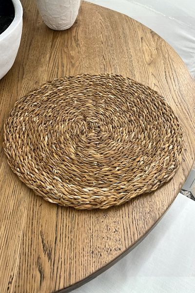 oceanpoint Natural Seagrass Round Supla, Handmade American Service, Rustic Table Decor, 32 cm