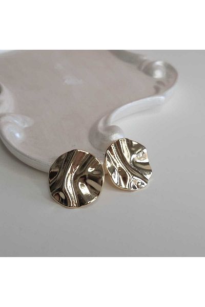 Ivory Pearl Circle Shaped Wavy Earrings