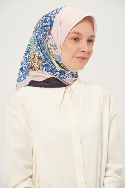 Madame Polo Ψηφιακό Φουλάρι Twil Πολύχρωμο 90x90 cm Αντιολισθητικό ύφασμα