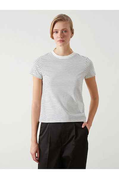 LC Waikiki Γυναικείο μπλουζάκι LCW Vision White Crew Neck ριγέ