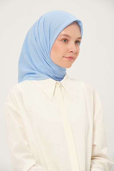 Madame Polo Eșarfă pătrată din șifon simplu Albastru deschis